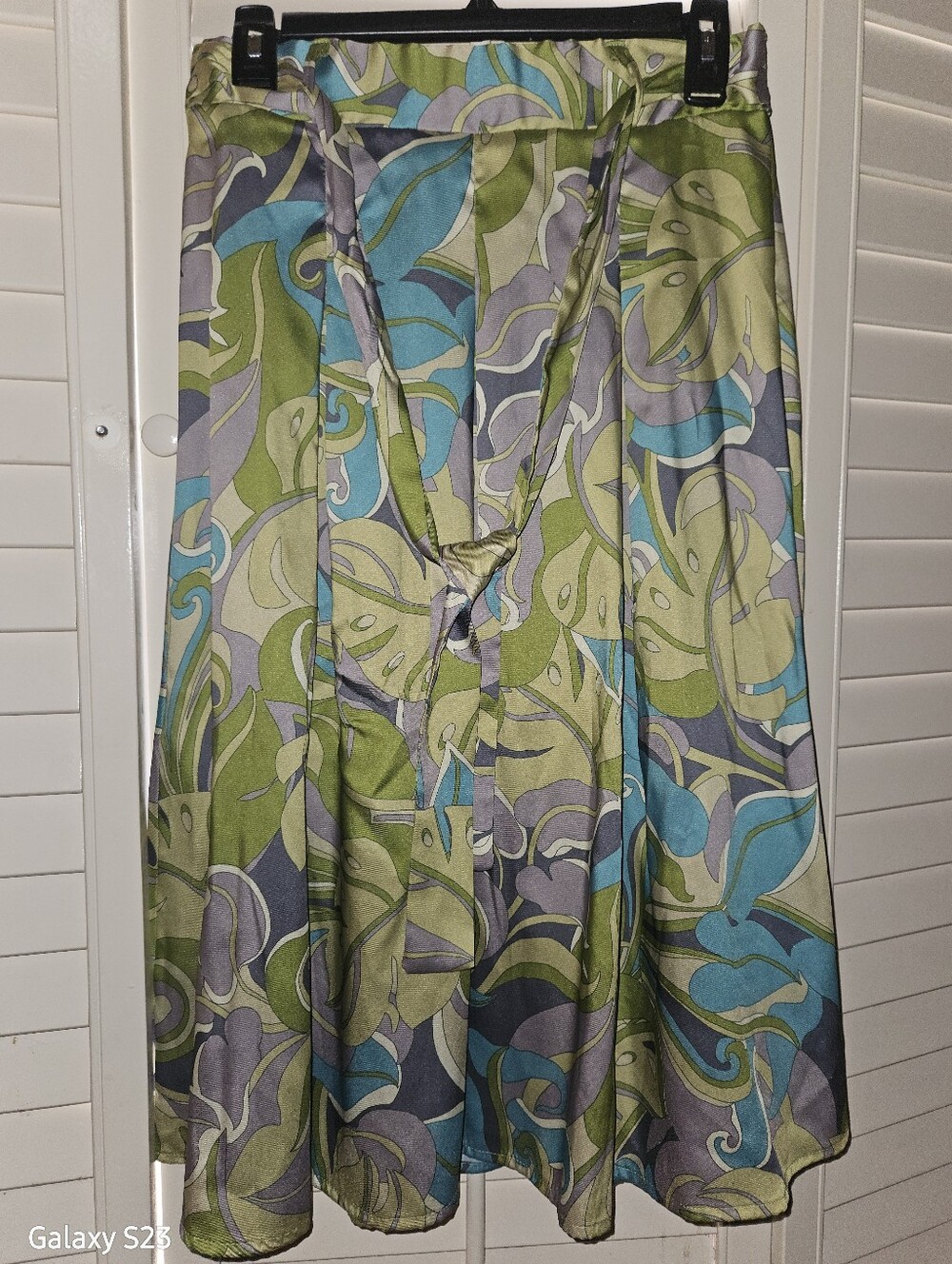 Green Leaf-Print A-Line Skirt with Blue Accents